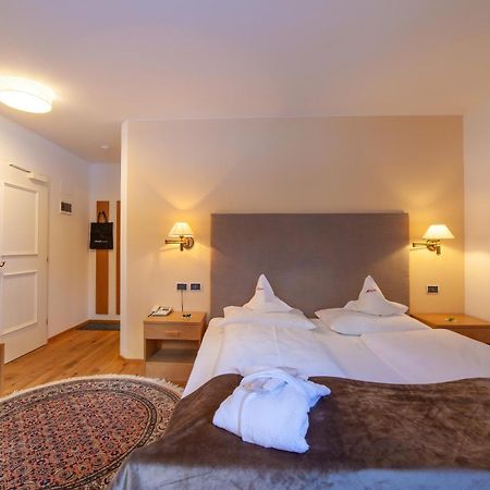 Hotel Berger Superior Рива ди Турес Екстериор снимка